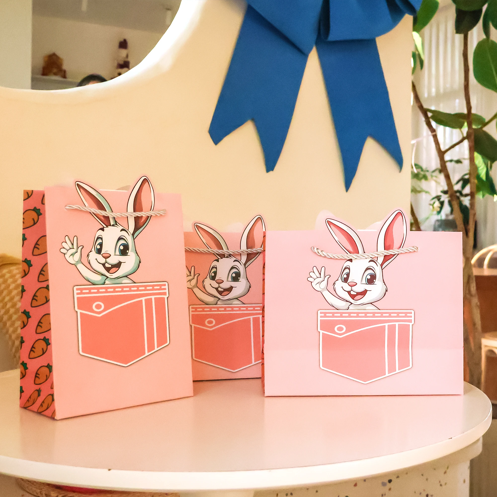 Recyclable Durable Kraft Paper Gift Packaging Bags with Ribbon Handle Glossy Lamination Embossing for Food & Baby Food Packaging