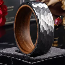 Jewelry Wholesale 8mm Black Hammered Tungsten Carbide Ring Nature Tungsten Carbide Real Rosewood Inlay Hammered Faceted Ring