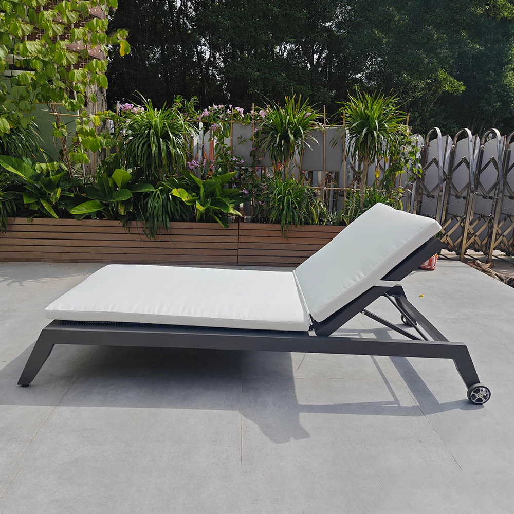 Iron sun lounger discount