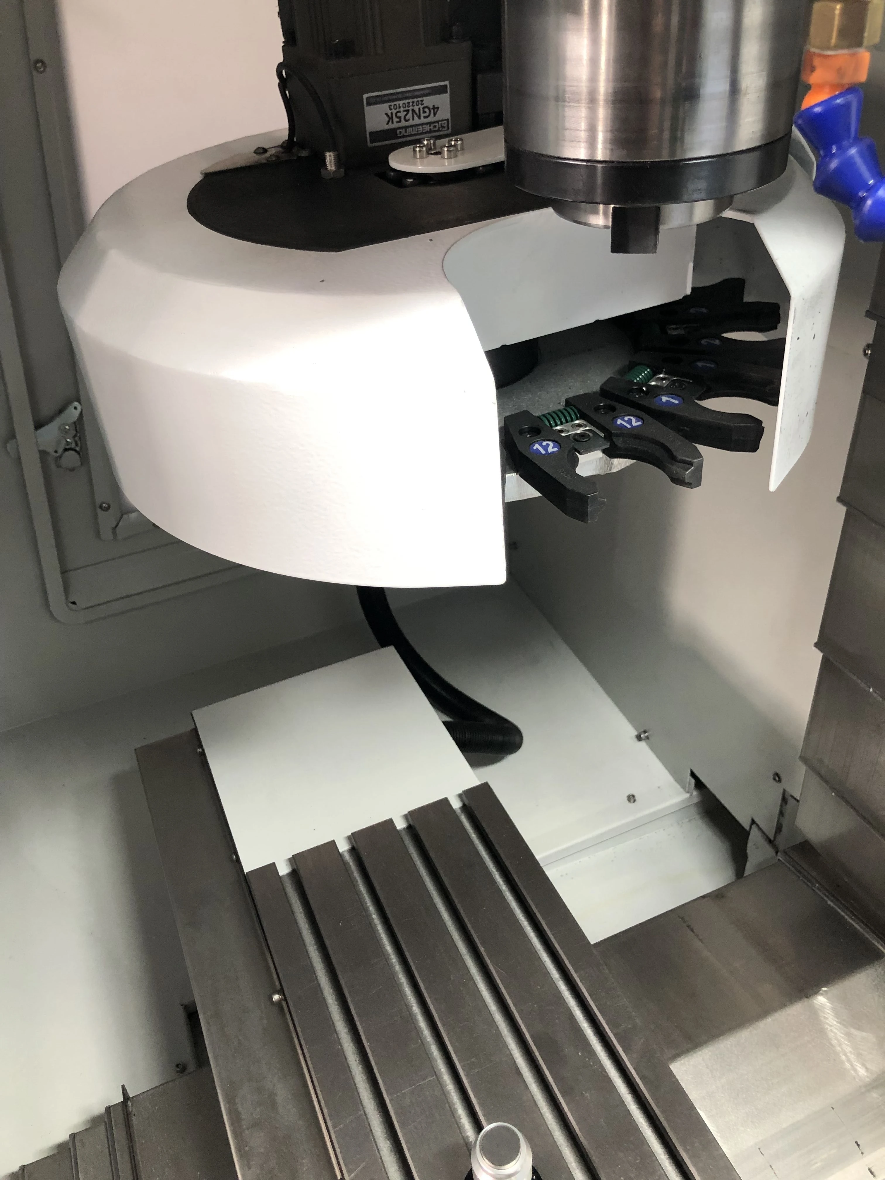 WMTCNC XH7122 3 Axis Precision Milling Machine with CNC