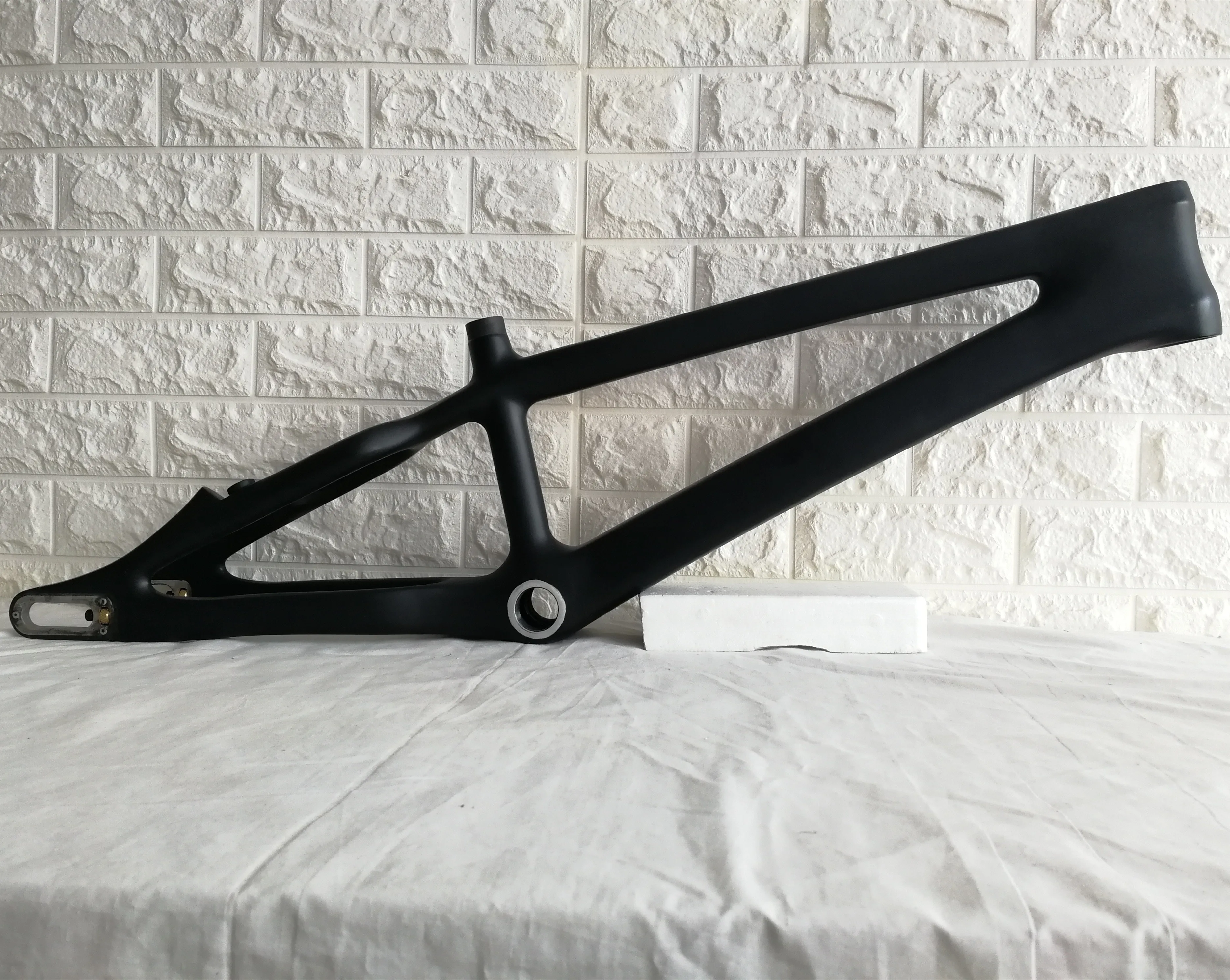 Professional 20" Carbon Bmx Frame Custom Bmx Frames In Different Size