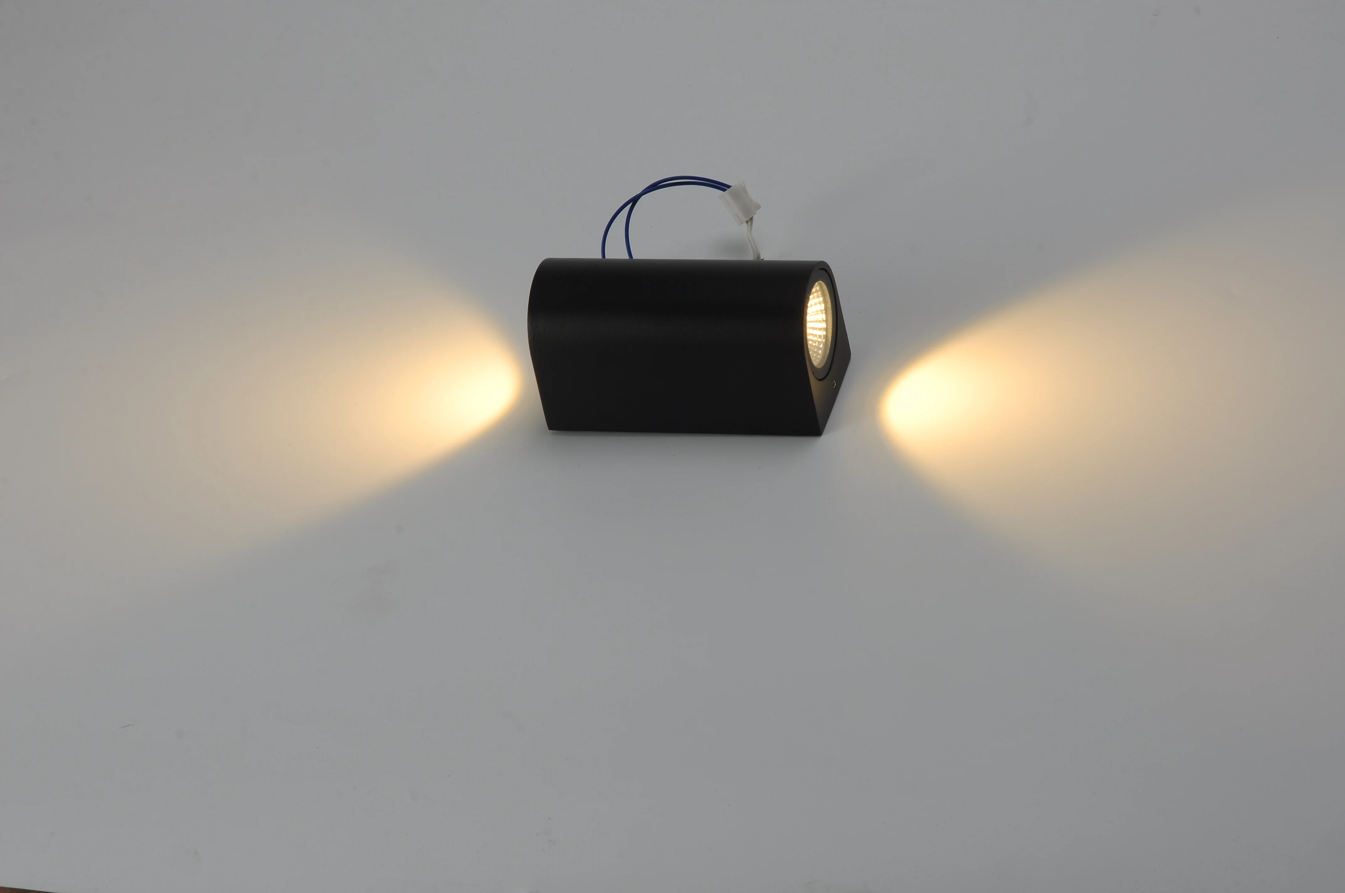 IP65 modern outside lighting contemporary led wall mounted bulkhead light