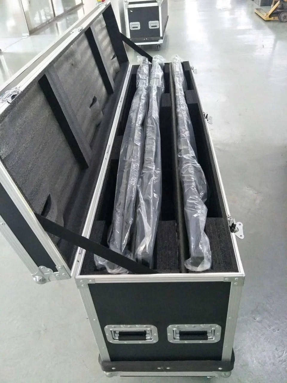 USER P1.53 P1.86 P2 P2.5 Vehicle Led Screen Poster Holder Led Floor Standing Display Panel Led Advertising  Poster Sign