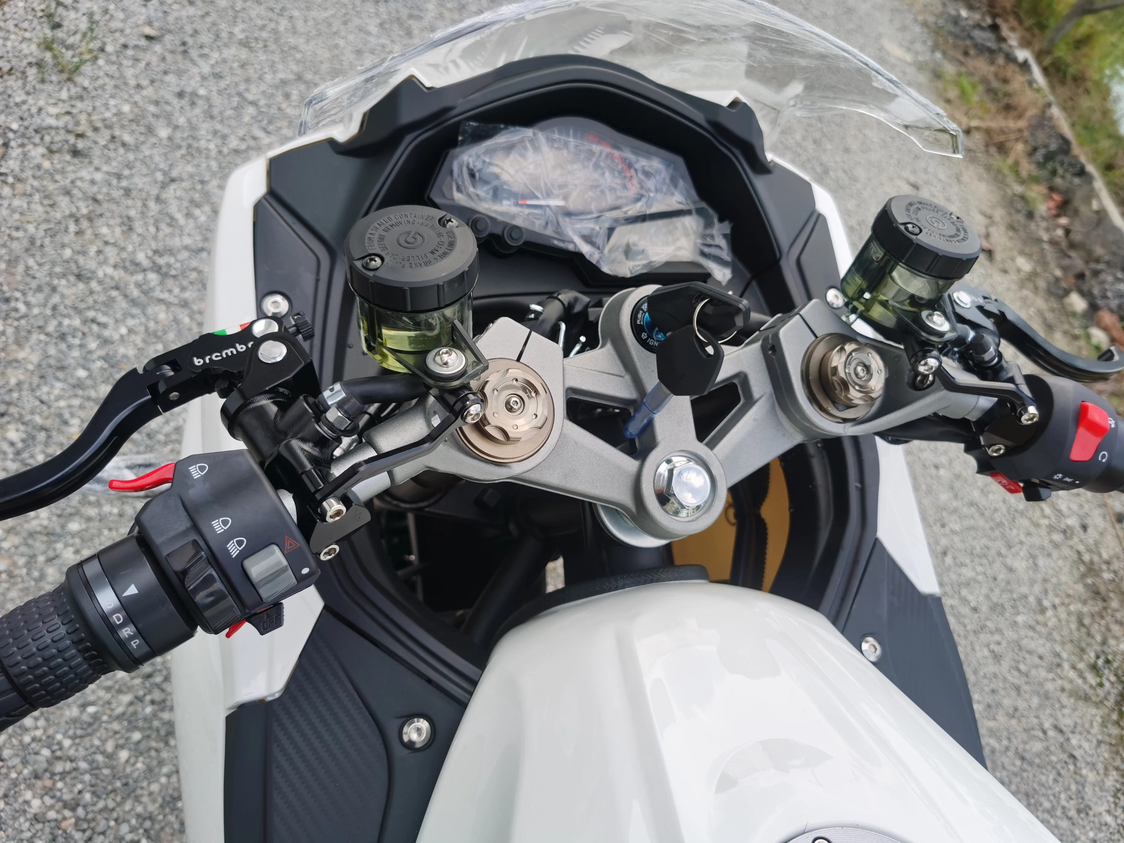 LANYANG factory  wholesale Super Speed central racing electric motorcycle for sale 240km Electric scooter