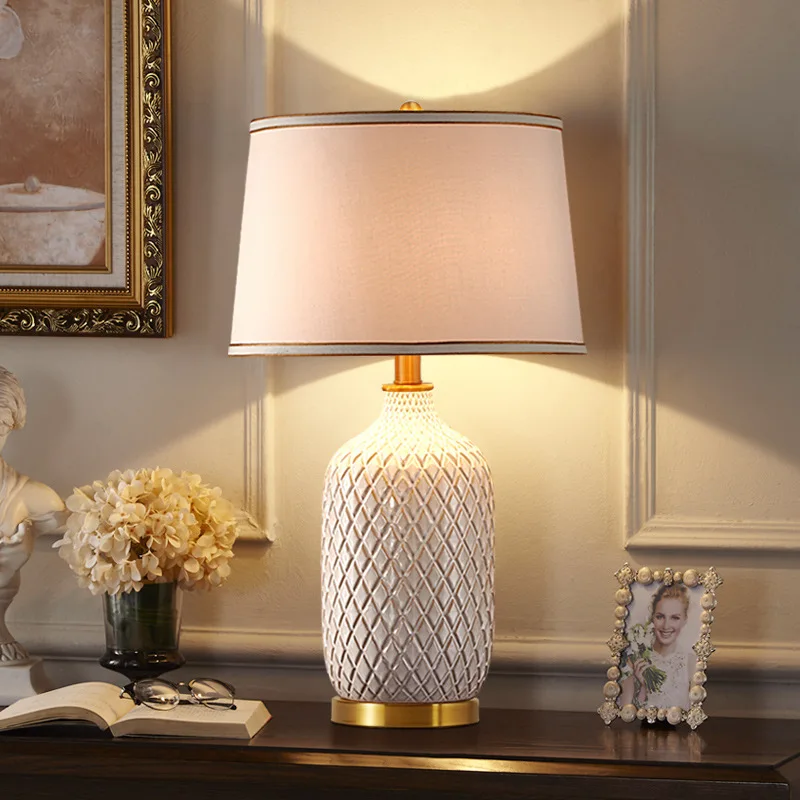 Alibaba.com: iluminize T0902-1 American retro ceramic table lamp 
