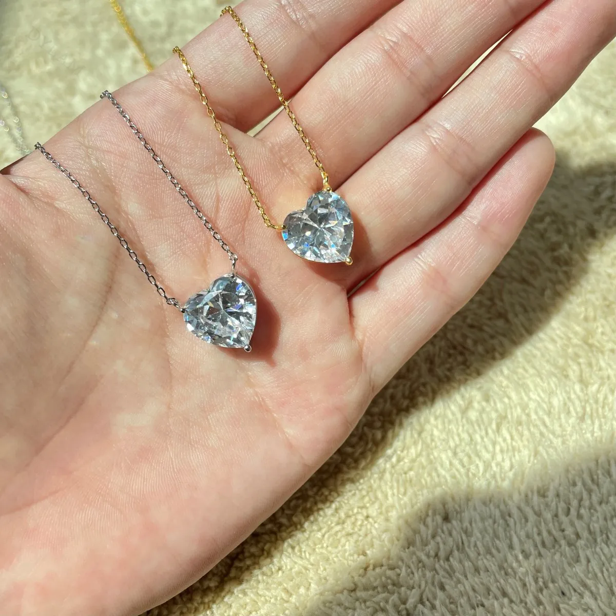 KAKODIY custom fashion heart-shaped stone pendant 8A zircon gold-plated sterling silver wedding engagement necklace detail 5