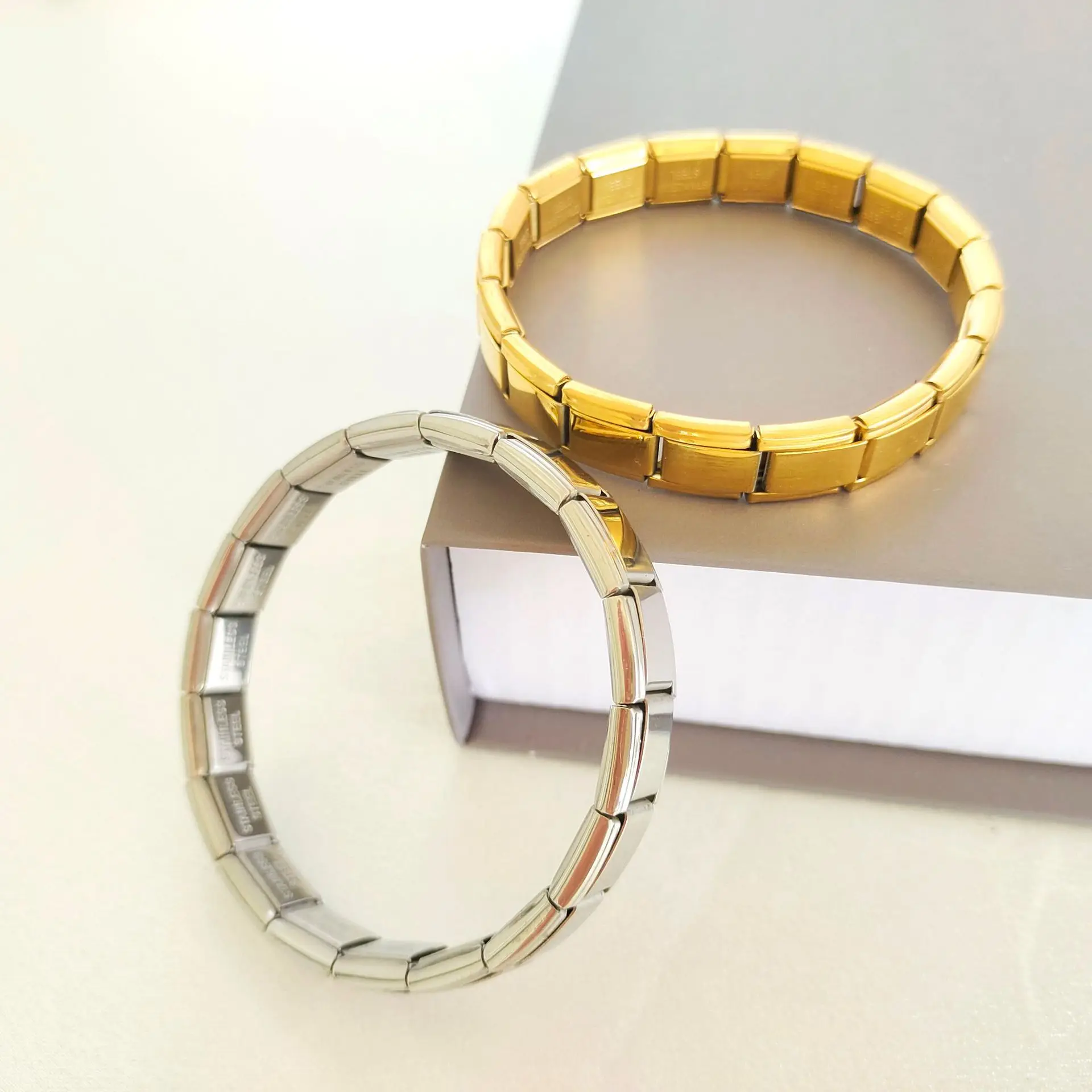 Quiges - Modulo Charm Link in stile italiano da 9 mm in acciaio inox Elefante per bracciali in stile Italian Links