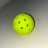 Amarillo neón