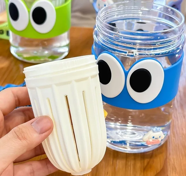 New Cartoon Water Cup with Plastic Straw 500ML