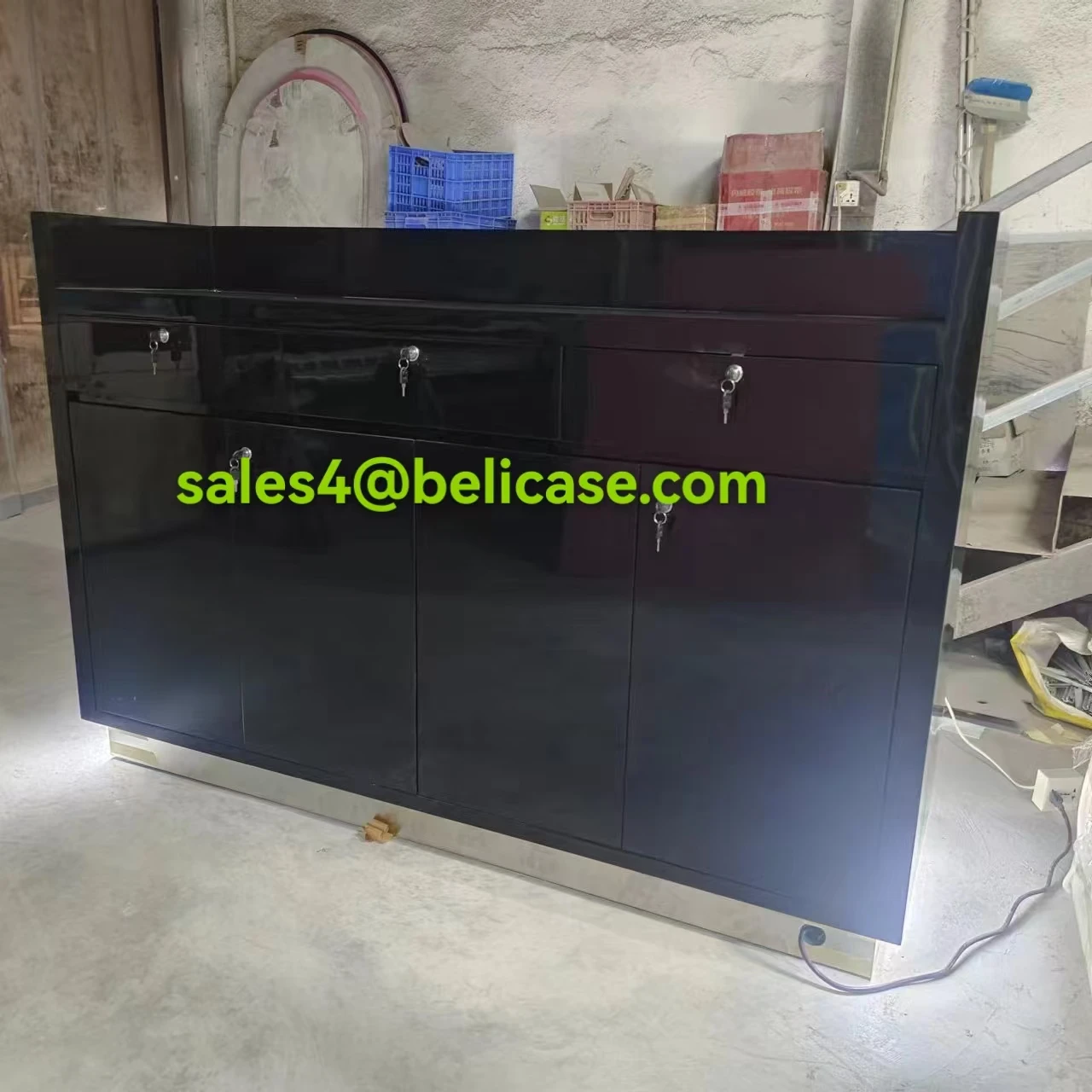 Customized Design Cash Counter for Retail Shop Small Cash Register Table with Front Logo Mobile Phone Store Checkout Counters