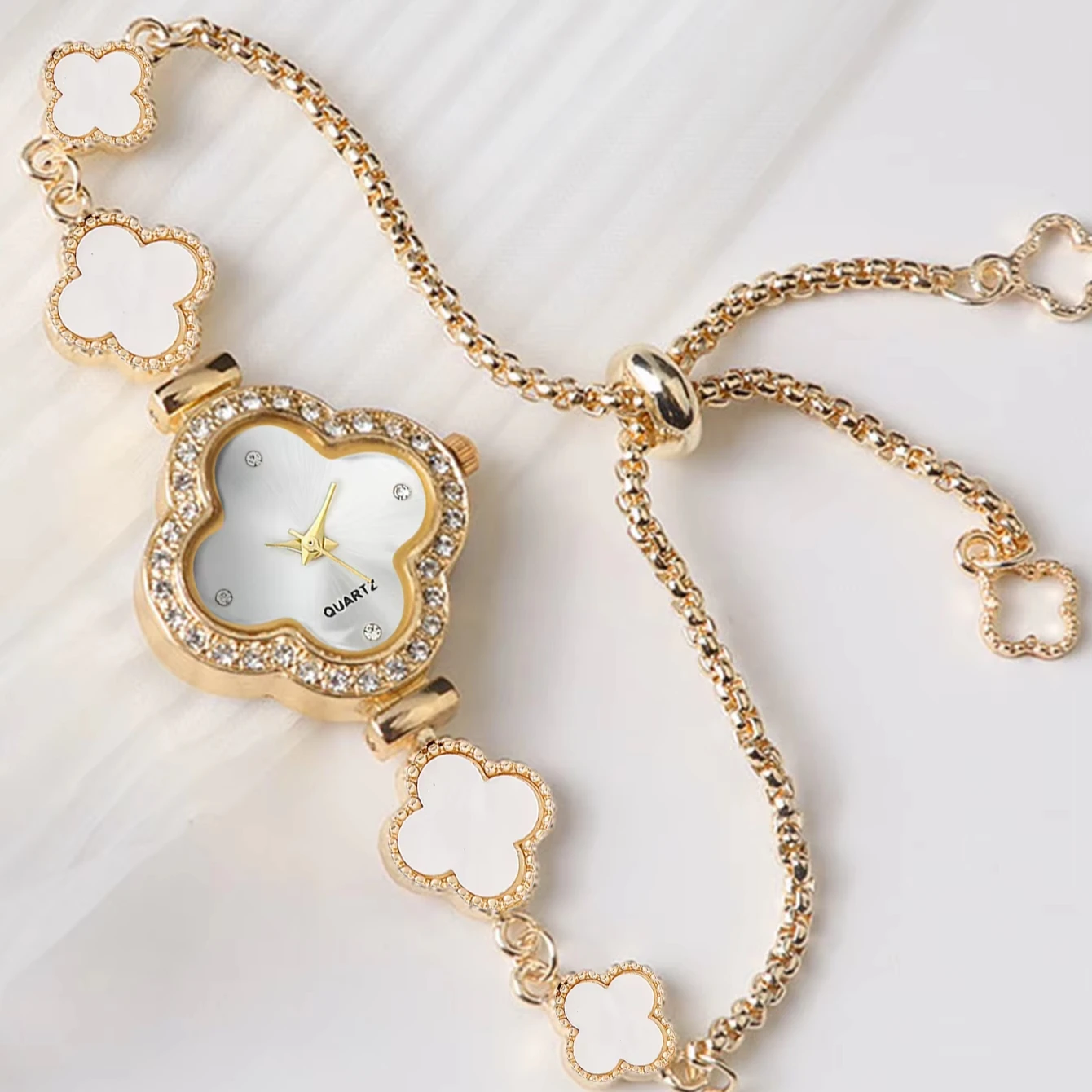 LUCKYFOX Women's Quartz Watch - Luxury Clover Design