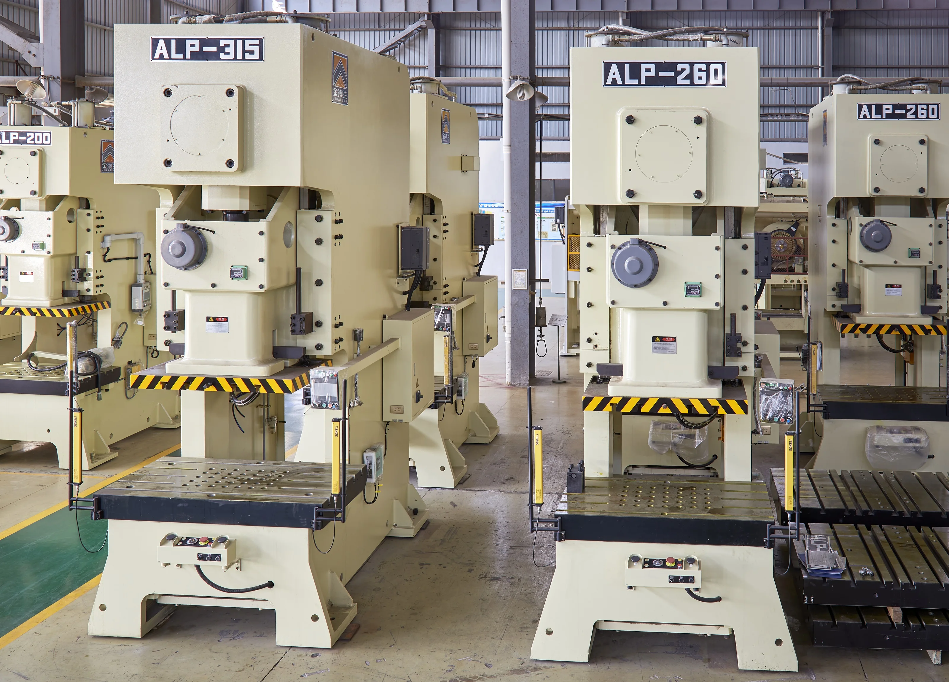 Cable Tray Manufacturing Machine Shelf Punching Machine 110 160 260 Ton Power Press