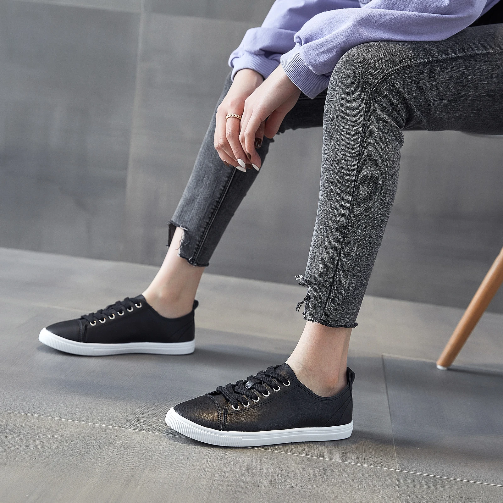 Wholesale Fashion Shoes Zapatillas Mujer Casual Lace Up Pu Leather