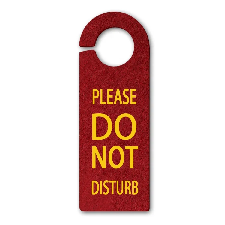 Не беспокоить доску на дверной бирке и знаках