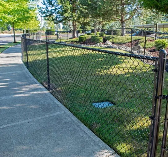 Wholesale High-quality Galvanizing 6ft Chain Link Wire Mesh Security Garden Metal Fences and Chainlink Fence Price