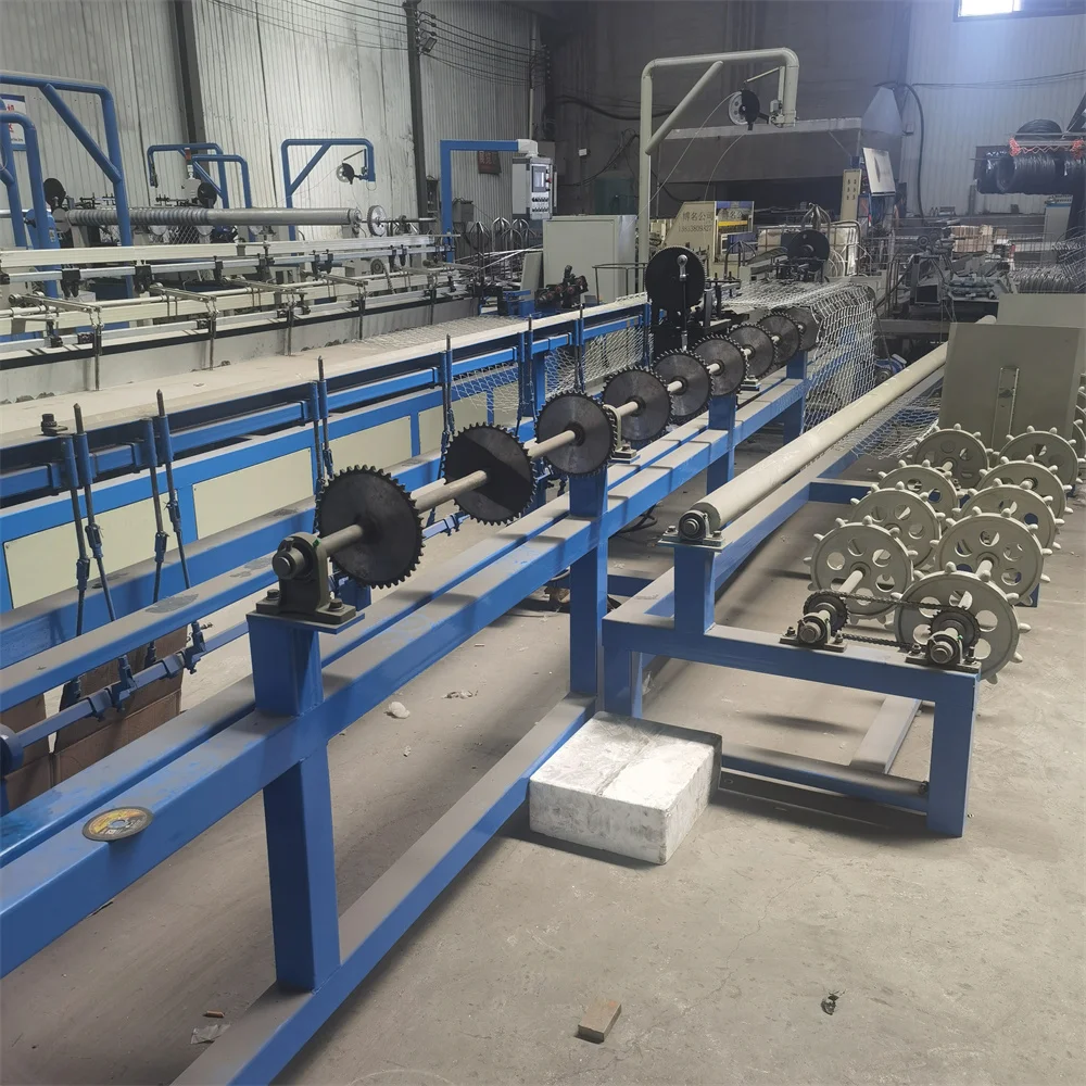Fully Automatic Weaving Wire Mesh Chain Link Fence Make Machine