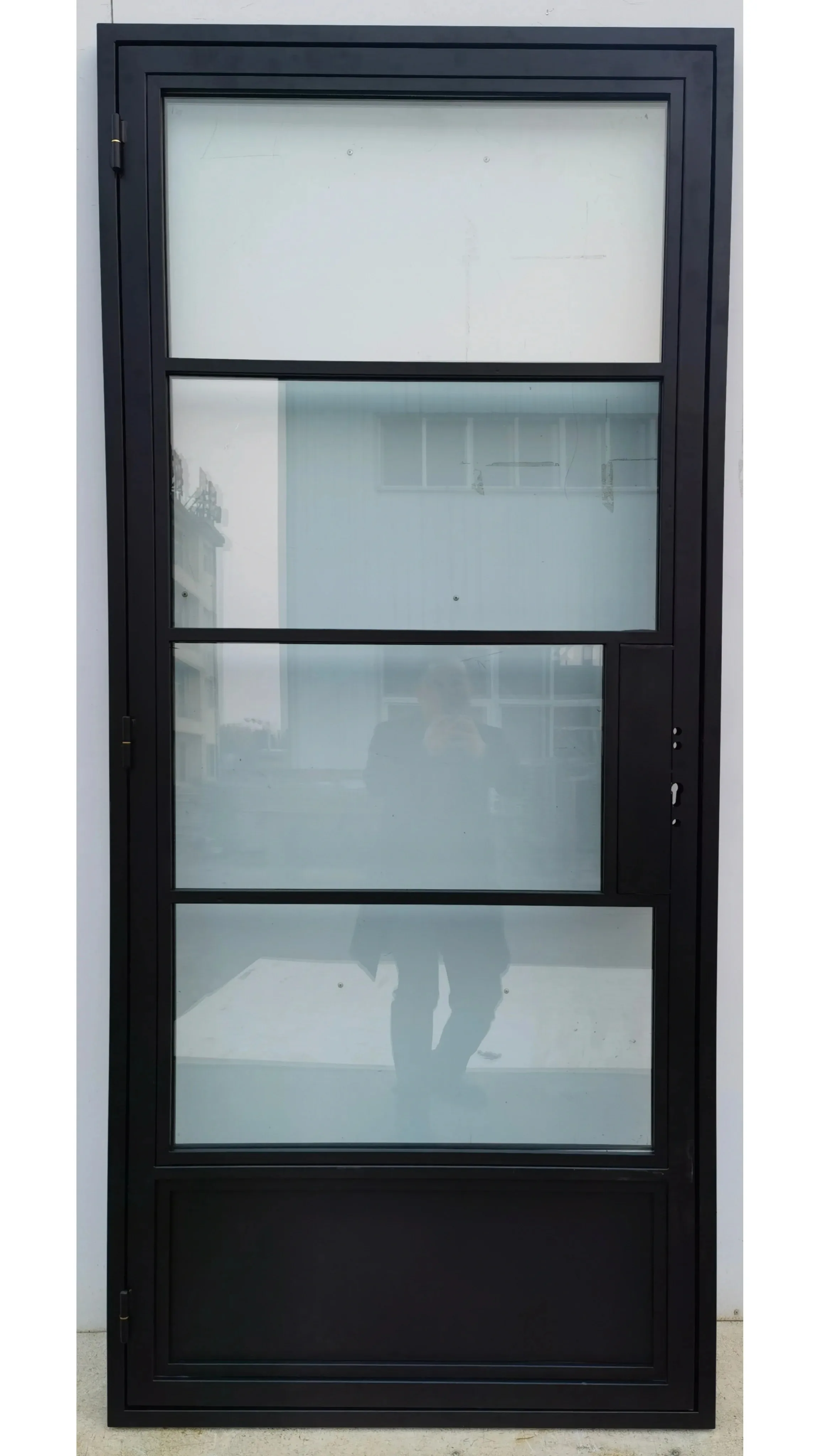 Modern Metal Doors Steel Casement Window Iron Door And Window Grill ...