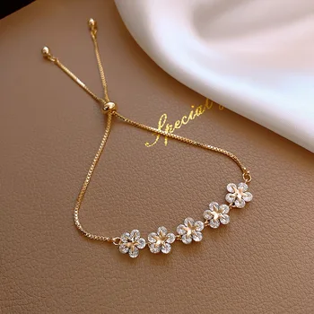 Korean New Luxury Crystal Flower Cubic Zirconia Pendant Bracelet Women Round Shiny Rhinestone Bangle Jewelry