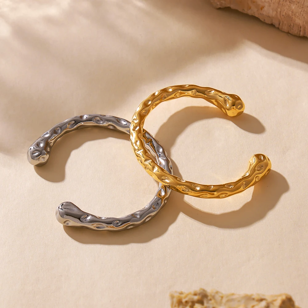 INS Style Small Open Irregular Hammer Bracelet Titanium Steel Plated 18k Gold Simple Retro Hand Jewelry Wholesale