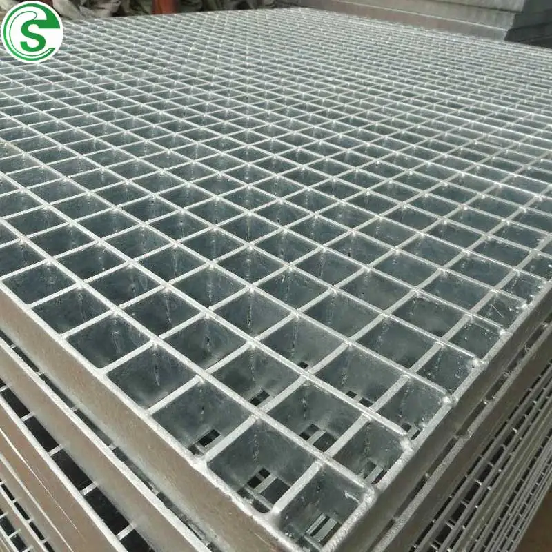 Hot Dip Galvanized Steel Grating Walkway Outdoor Drain Grate Banded Steel Driveway Grid Grating Steel bar Grating