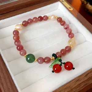 Natural Strawberry Quartz Beaded Bracelet Agate Cherry Charm Handmade Gemstone Bracelet Women Elegant Fashionable Jewelry Gift