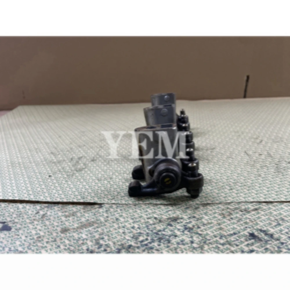 Stock Complete D950 Rocker Arm Assy for Kubota Engine Diesel Engine Spare Parts