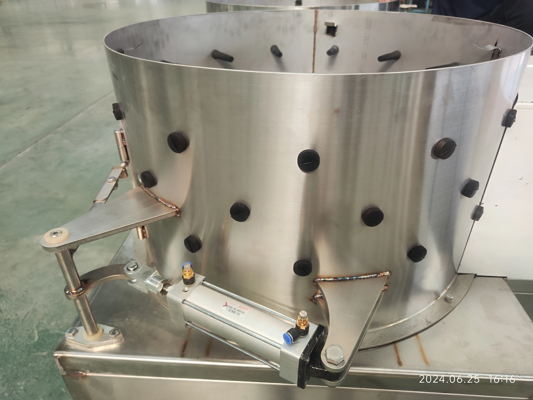 Big Capacity Chicken Feet Peeling Machine for Poultry Processing and Slaughtering Equipment