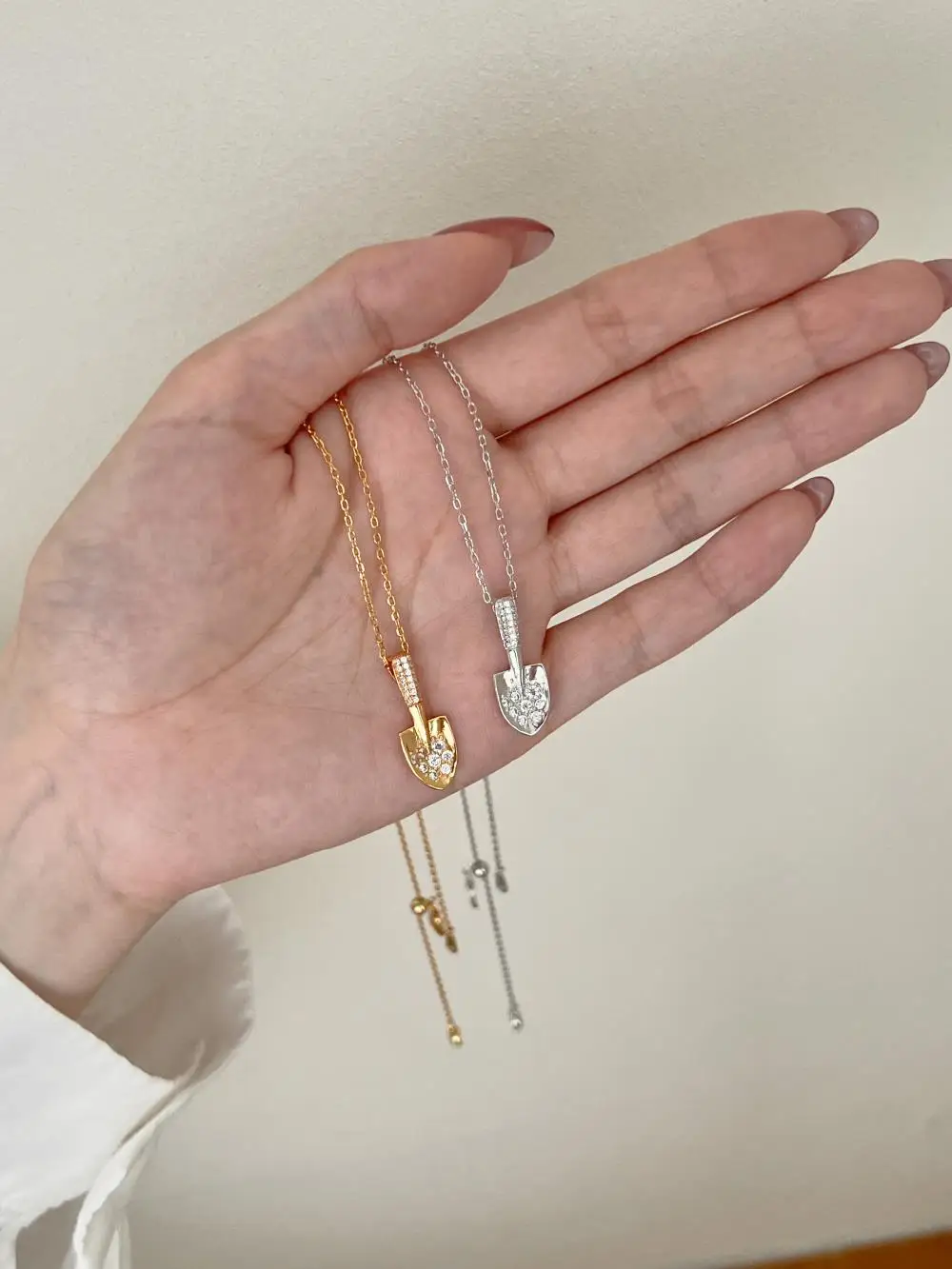 KAKODIY fashionable new gold-plated 925 sterling silver fine jewelry spade pendant necklace detail 2
