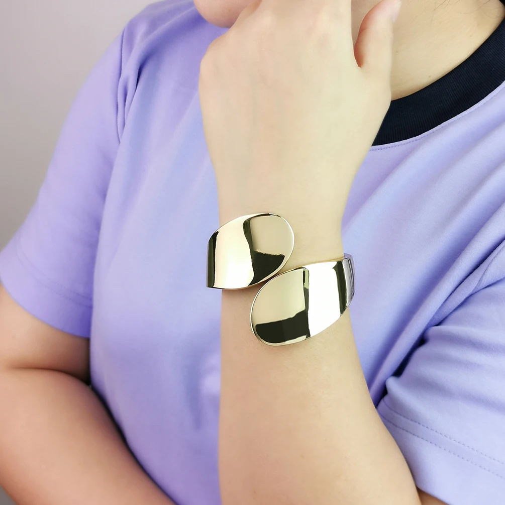 Cross Border European American Design 2 Head Arc Shape Irregular Cuff Bracelet Fashion Gold Pleated Open Bangle Bracelet Women
