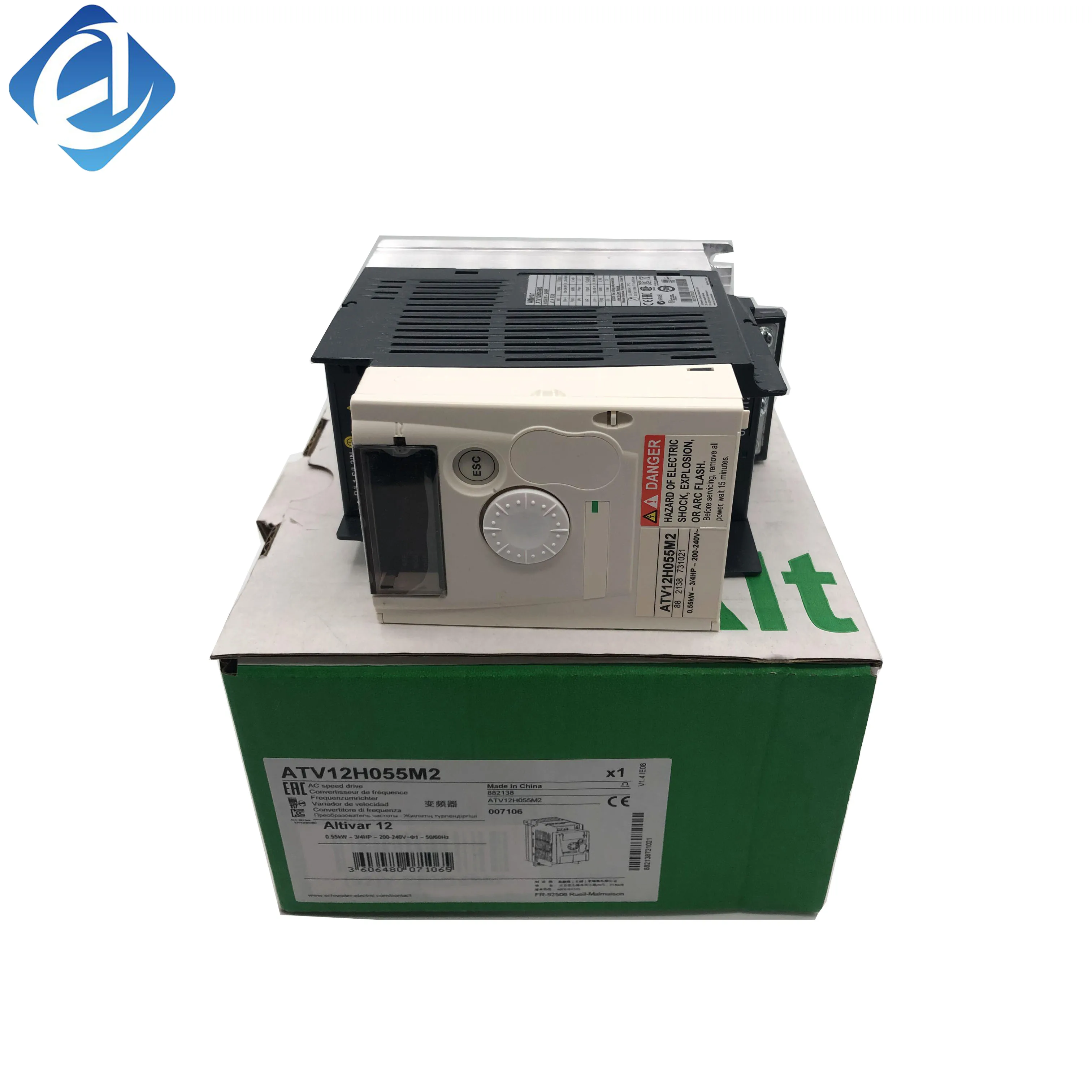 New Original ATV12H055M2 ATV12 series compact variable frequency drive. 0.55kW power rating, single-phase 220V input, compact size, energy-saving operation and built-in protection functions. Perfect for fans, pumps
