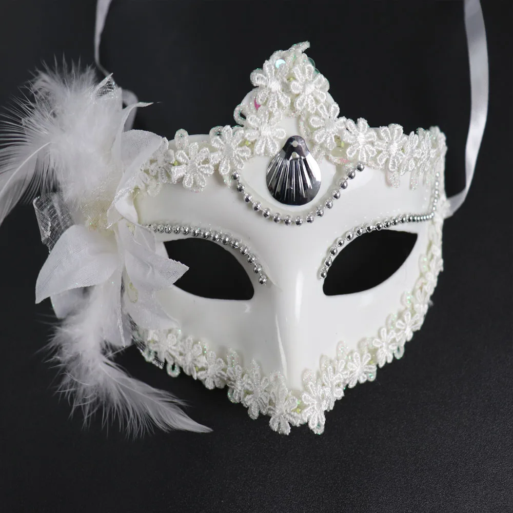 Nueva máscara de fiesta LED para mujer, estilo veneciano, con luces intermitentes y plumas de princesa, ideal para bodas y Navidad. ¡Muy bien valorada!_voghion.com