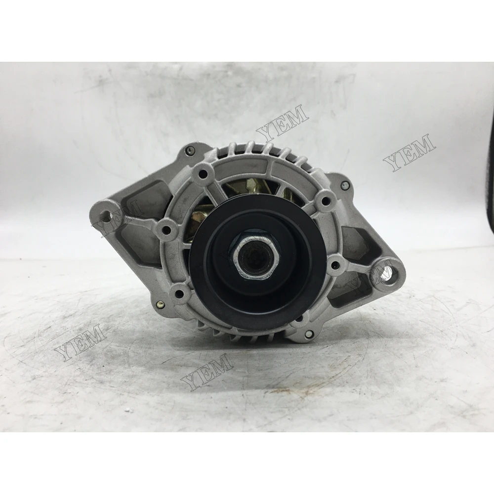 Alternator for 4BT3.9 Wholesale Engine Parts 4