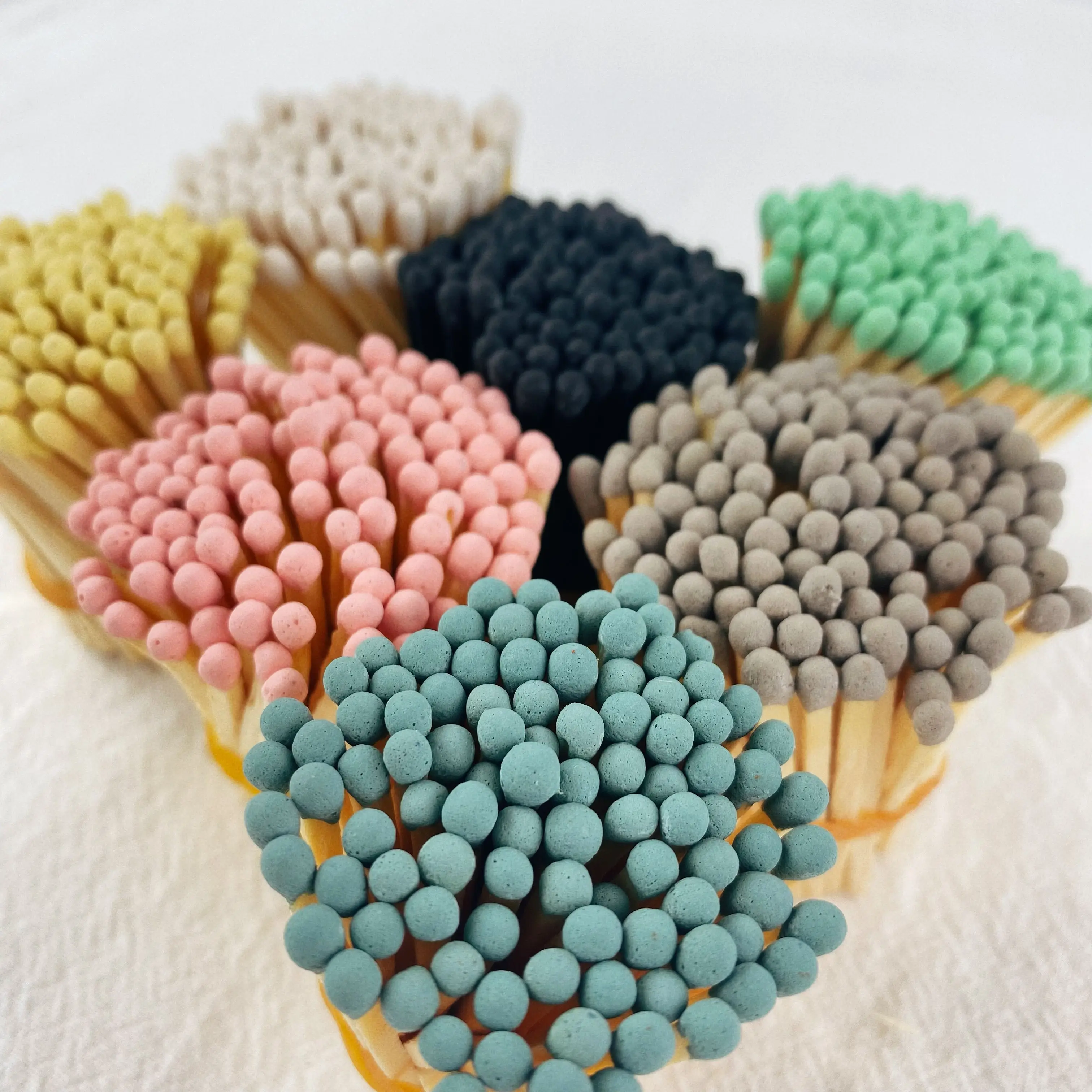 High Quality Matches Factory Color Matchstick Wooden 2-3-4 Inch Safety Stick Colorful in Bulk Custom Luxury Matches for Hotel