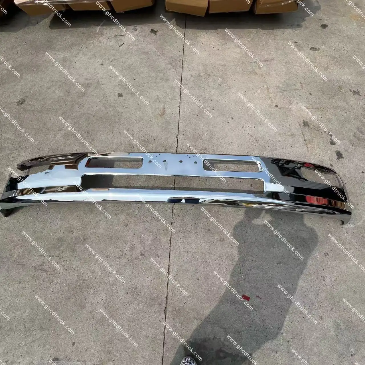 GHCD High Quality Metal Wide Chrome Long Hole Bumper New Hot Product for Japanese Truck Compatible Nissan PKB Isuzu Hino