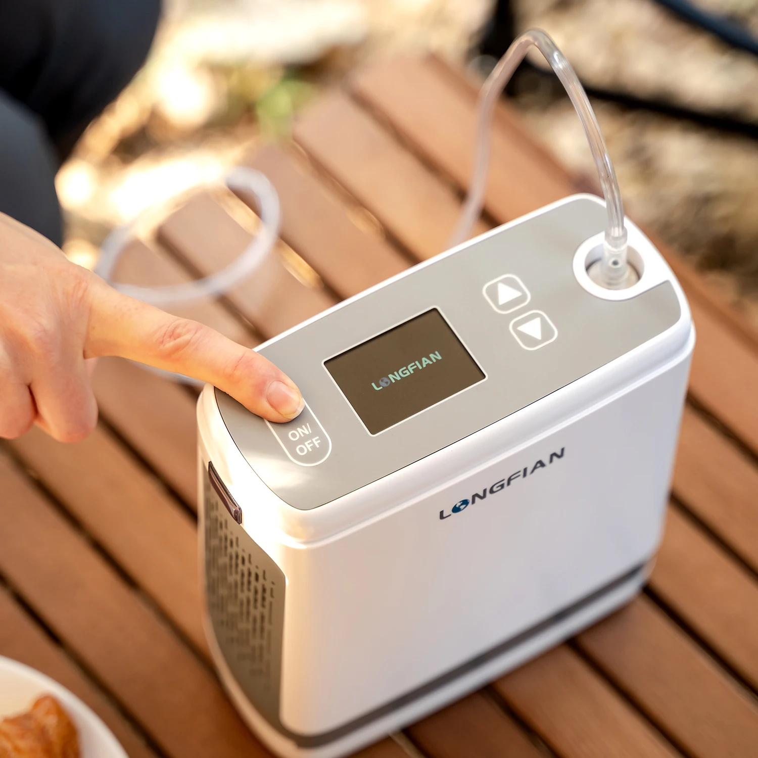 Longfian Portable Pulse Dose Flow Car Outdoor Use Oxygen Concentrator Physical Therapy Oxygen Machine