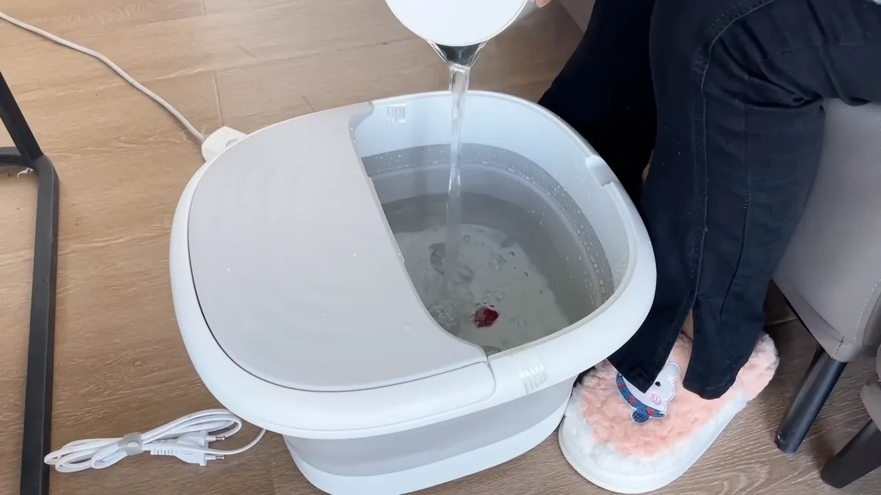 Electric Foot Bath Spa With Heat 4 Massage Rollers & Bubble Collapsible Pedicure Foot Soaker Tub