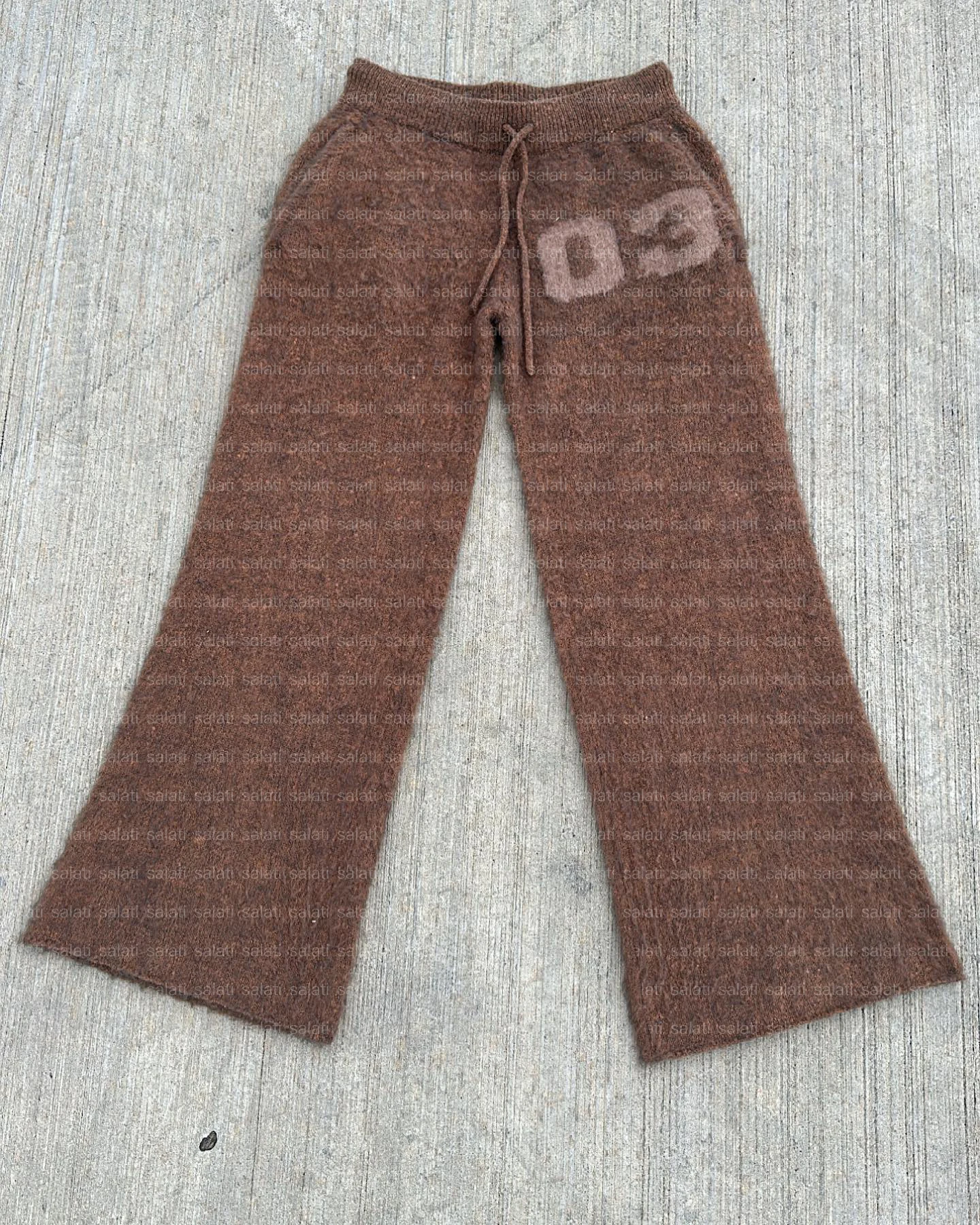 SlatiWholesale Custom 100% Cotton Knitted Men's Wide-Leg Sweatpants 250g Rhinestone Printed OEM Service Available gallery 8