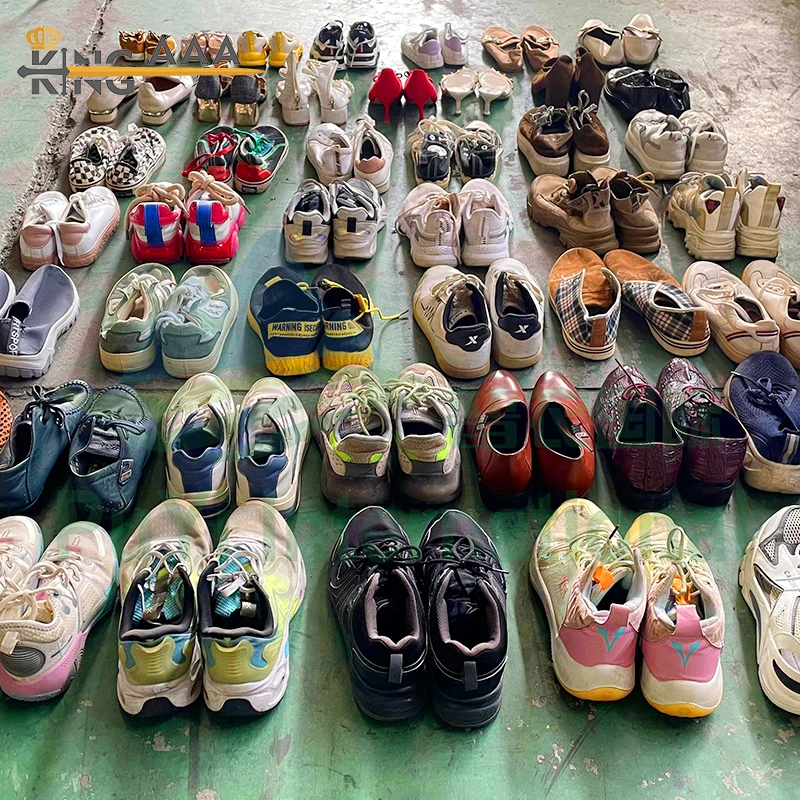 Chaussures Occasion En Gros Sepatu Bekas Zapatos De Segunda Mano Used ...