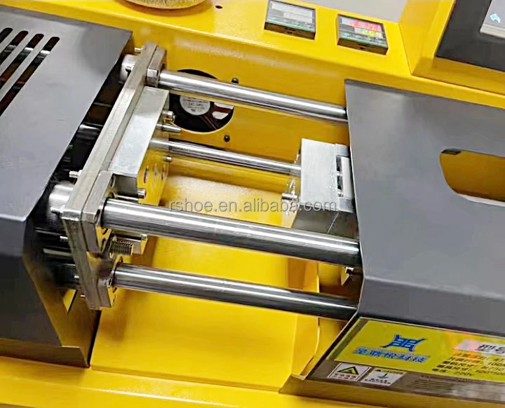 Small Desktop Injection Molding Machine - Efficient & Versatile