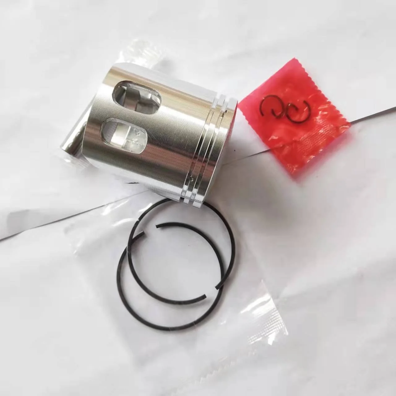 Комплект поршневых цилиндров с большим отверстием BWS 50 70 47