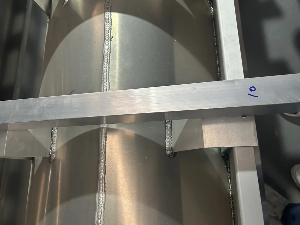 25 Inch Diameter Aluminum Pontoon Tube Logs With Deck Float Tube To