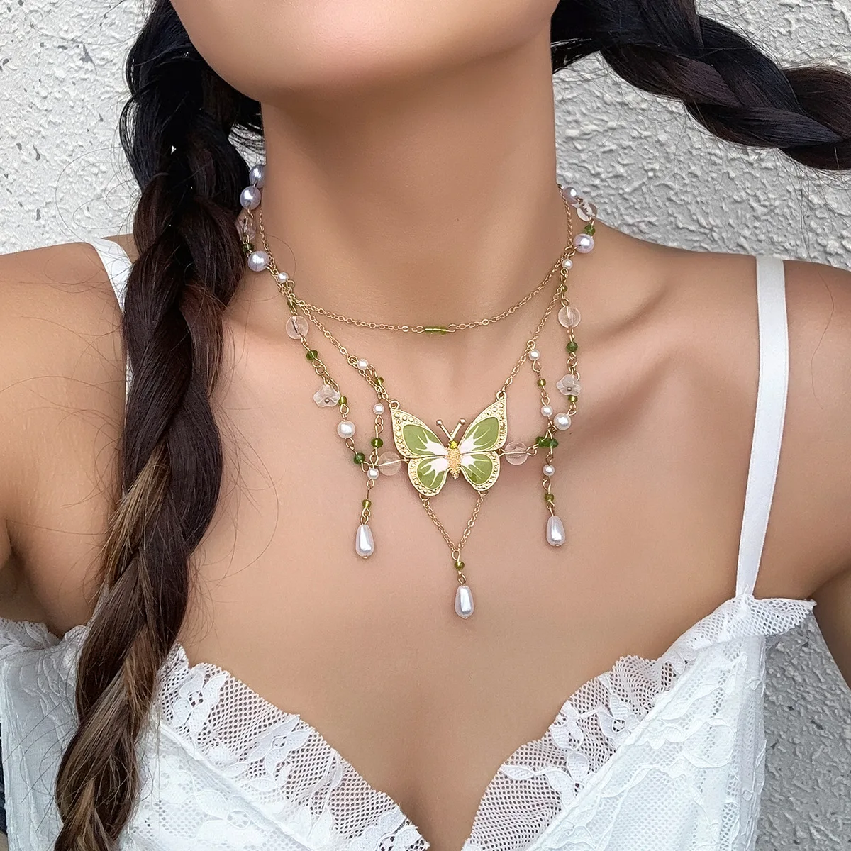 Butterfly Rhinestone Choker Necklace For Women - Gold Tone Short Pearl Choker, Adjustable 30cm+10cm Chain, Great For Parties & Gifts