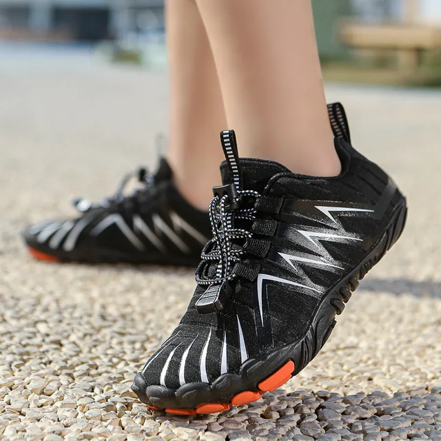 New Outdoor Five-Toe Breathable Water Shoes for Kids Snorkeling Hiking Cut-Resistant Beach Shoes EVA Insole for  Children