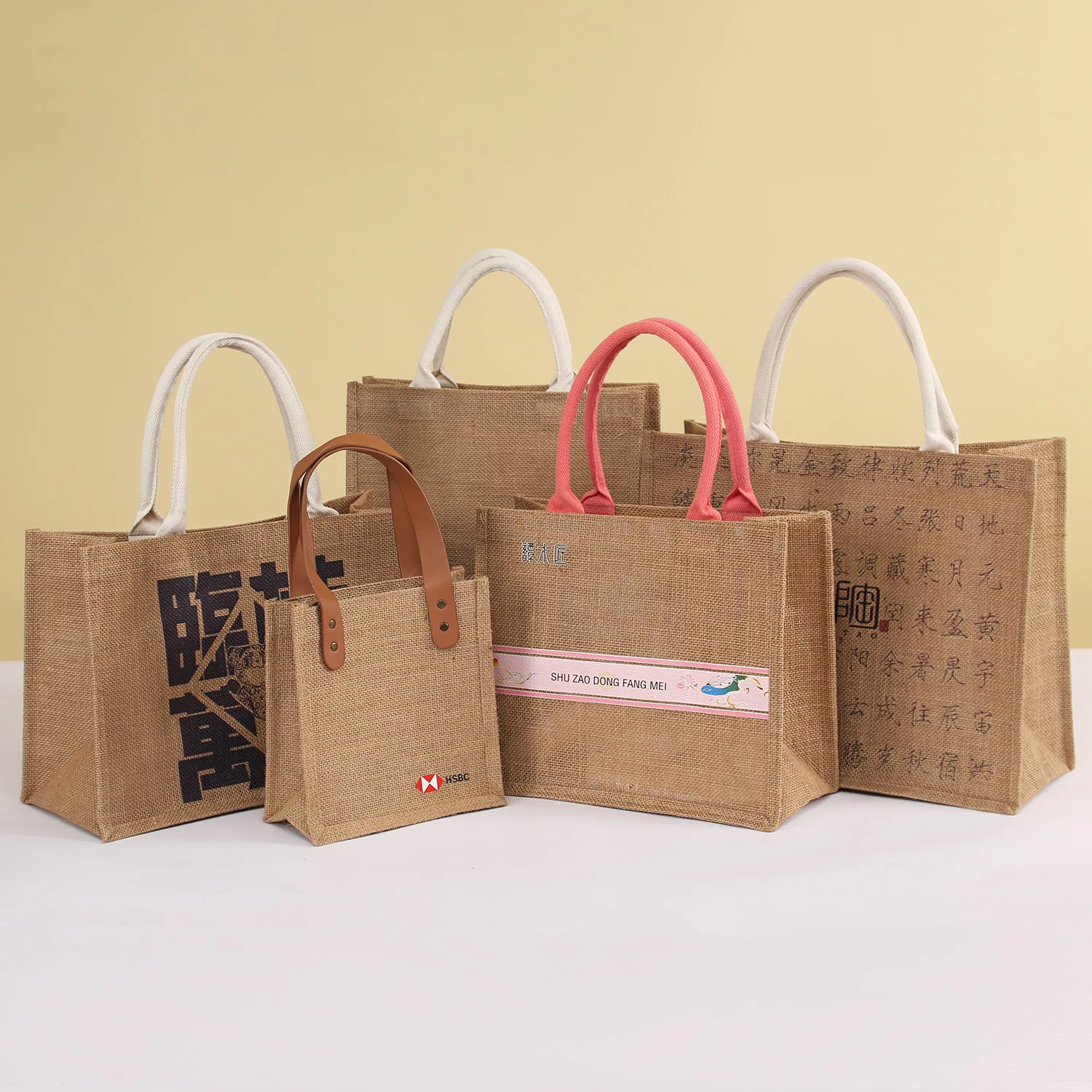 Extra-Large Custom UV Printed Logo Eco-Friendly Waterproof Reusable Jute Gift Shopping Travel Bag for Welcome Gifts preview 3