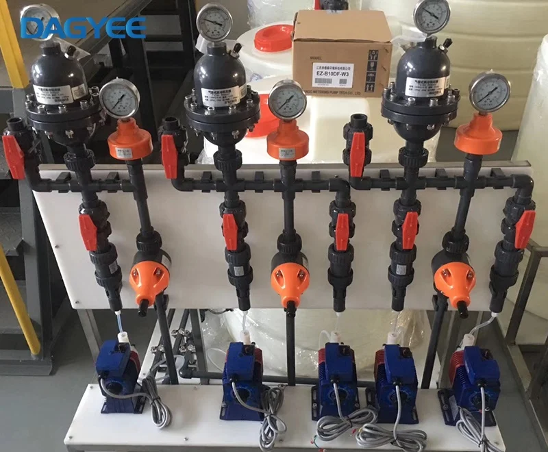 500л 1000л 1500л 2000л полимерная заготовка устройство растворителя химическая дозирующая система