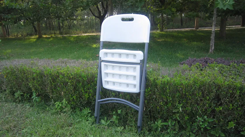 Modern Style Plastic Folding Chairs and Tables Lightweight Steel Frame Garden and Beach Leisure Furniture