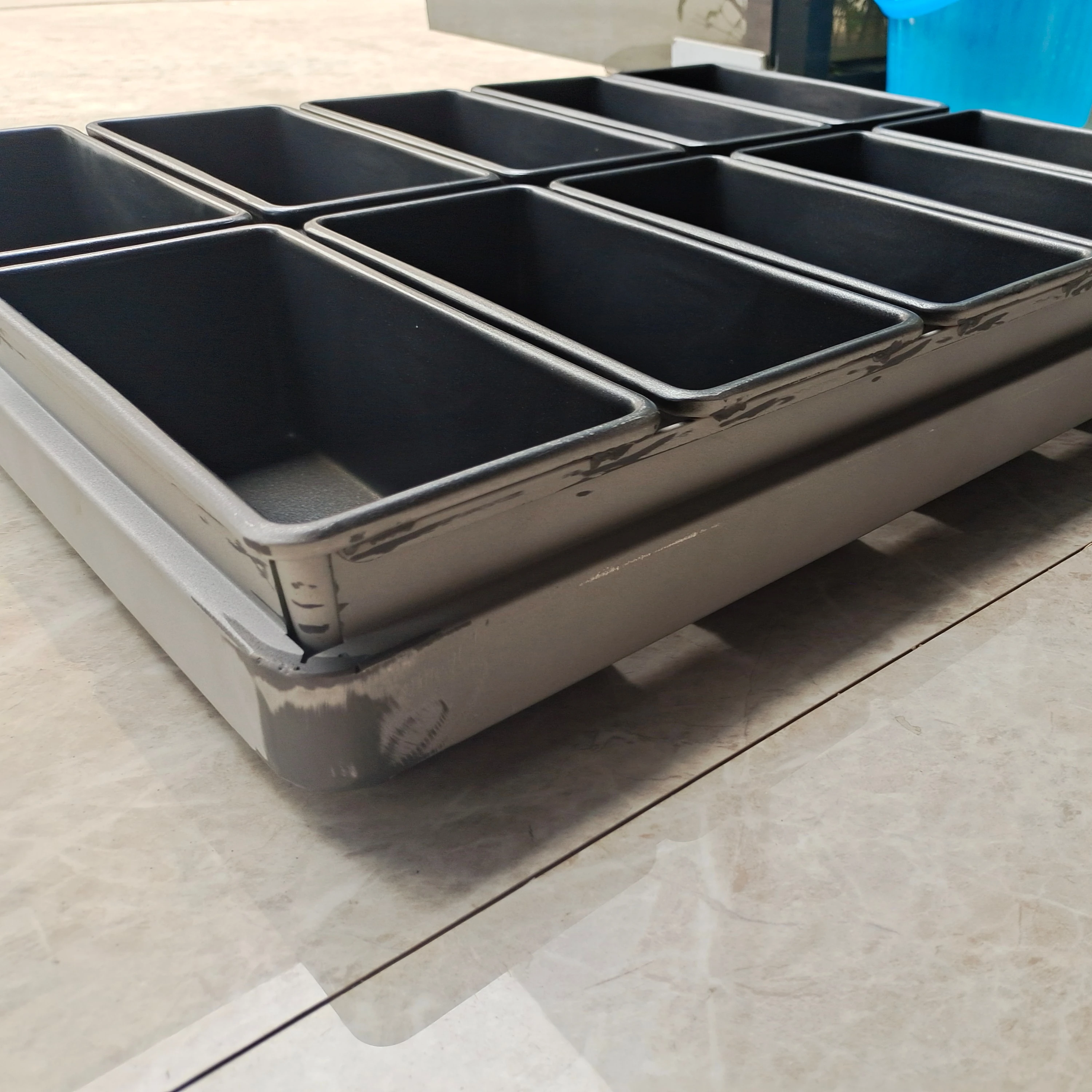 Customize Industrial Aluminized Steel Integral 5 Strap Bread Baking Loaf Pans Set Covers