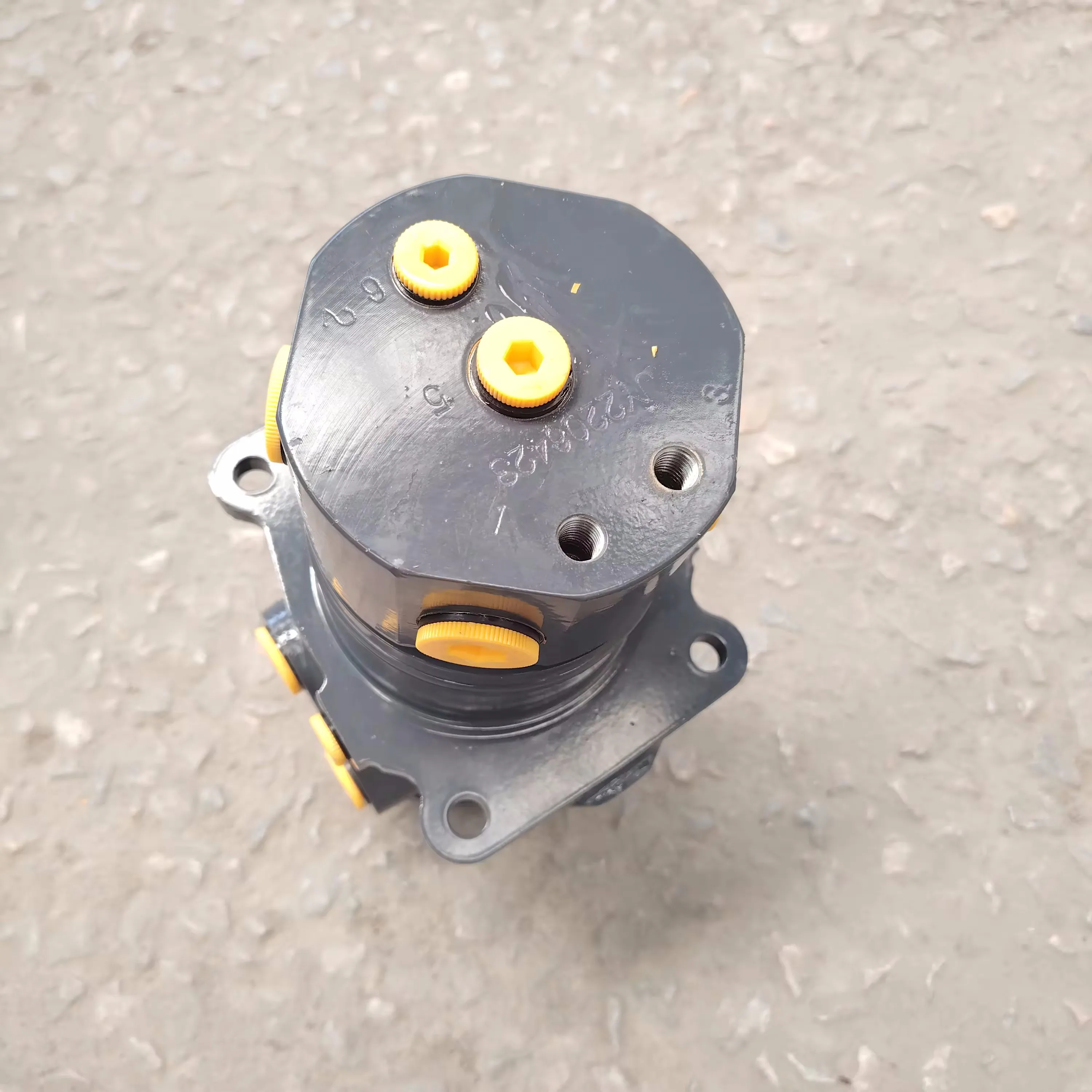 Original XCMG Excavator Spare Parts - Central Swivel Joint