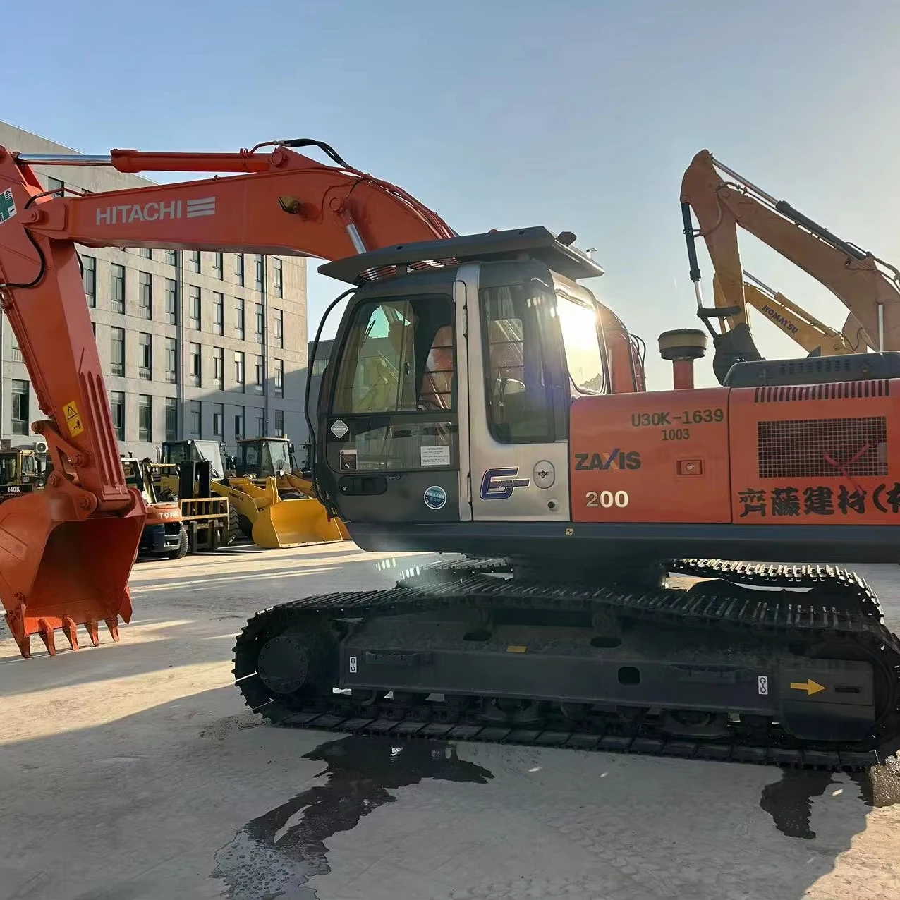 90% New Hitachi ZX200 Used Excavator ZX 200 210 240 350 3G 5G in