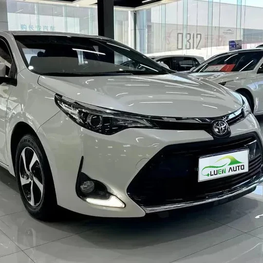 Autos Carros Usados Y Baratos Chinese Cheap Used Cars 2017 Toyota Corolla Levin 1.8L Hybrid Second Hand Vehicles Sedan for Sale